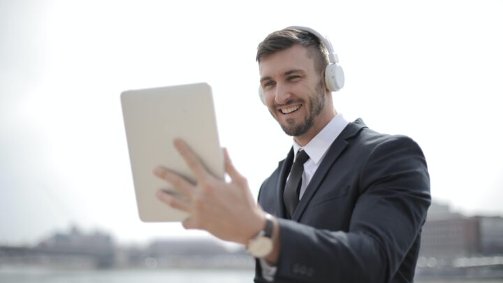 What Are The Top Headsets for Meetings And Conference Calls?
